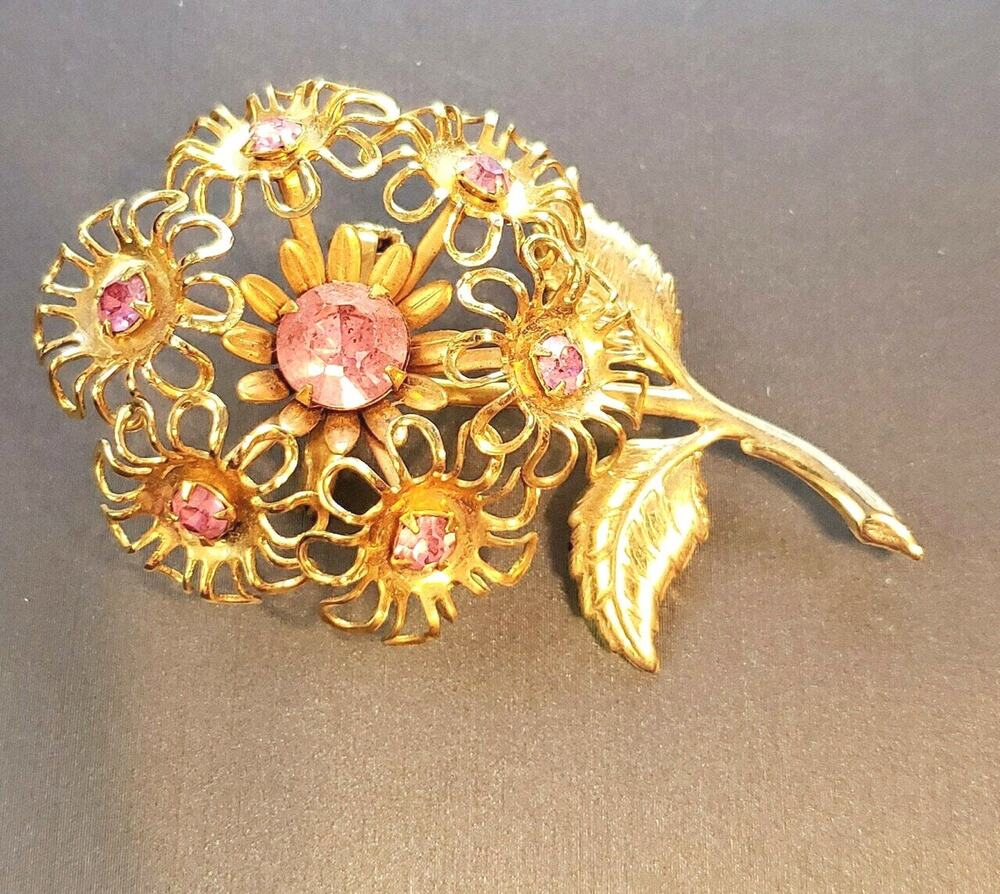 Vintage Large Pink Rhinestone Flower Brooch Pin Floral Gold-tone fb1-116